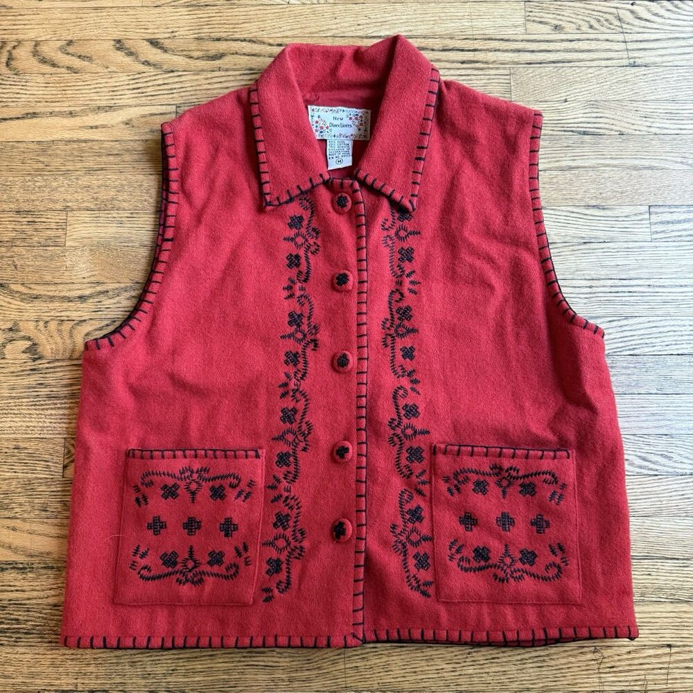 VTG Cottagecore Whimsy Sweater Vest Size M Red Wool Blend Embroidered 90s Xmas
